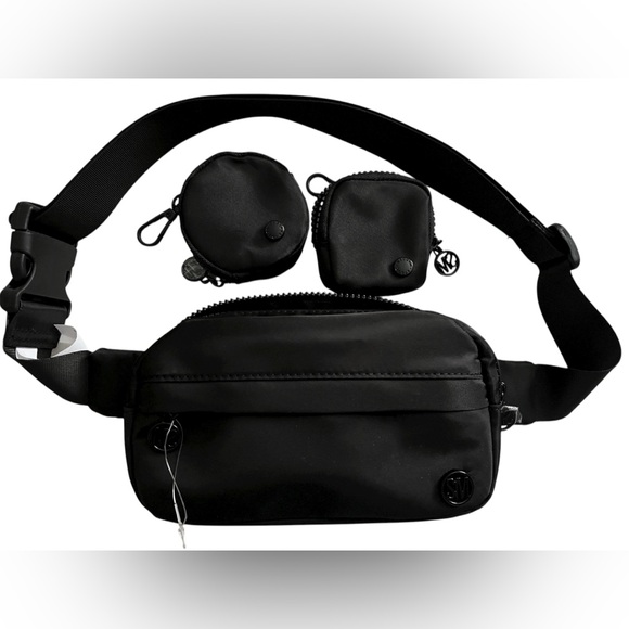 Steve Madden Handbags - Steve Madden Black Belt Crossbody Fanny Pack Bag Set